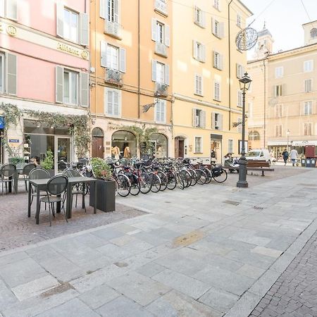 Raffinato Apt Vicino A Piazza Garibaldi X5 Parma Eksteriør billede