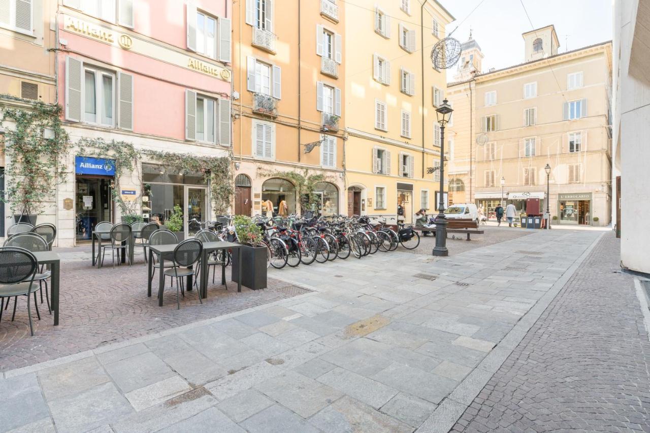Raffinato Apt Vicino A Piazza Garibaldi X5 Parma Eksteriør billede