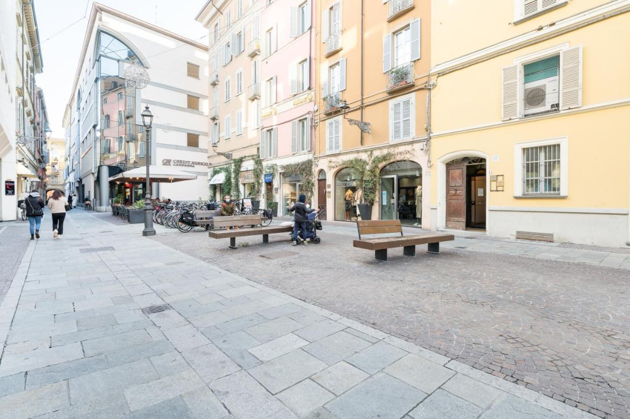 Raffinato Apt Vicino A Piazza Garibaldi X5 Parma Eksteriør billede